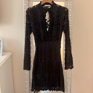 ELEGANT BLACK LACE MIDI DRESS, KEYHOLE HOOK CLOSURE, LINED, NEVER WORN!